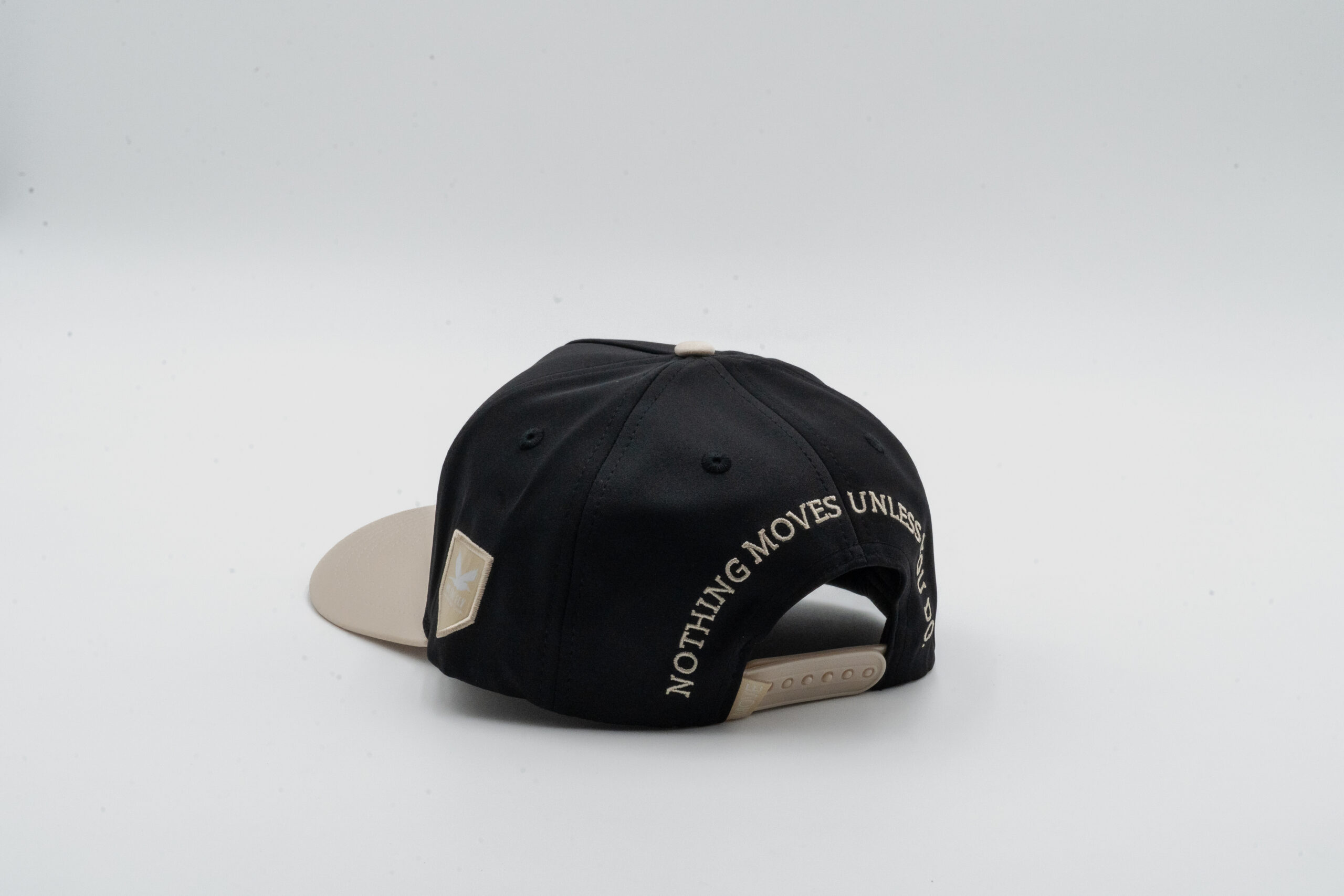Men's black and tan Arizona snapback hat